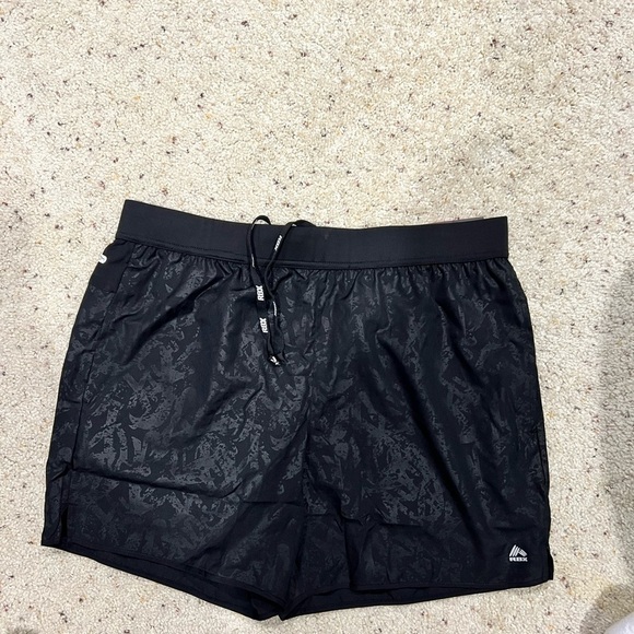 NEW NWT Black Reebok‎ RBX large L running active shorts - Picture 1 of 6
